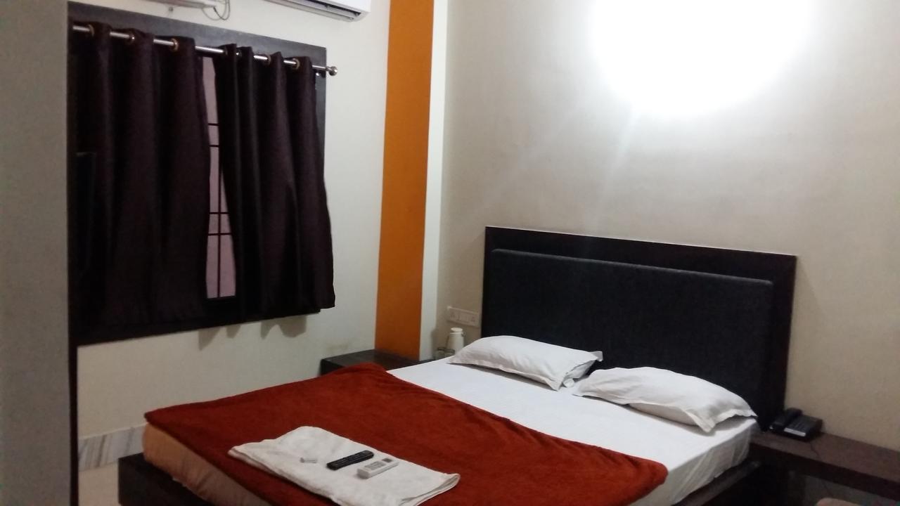 Hotel Grand Palace Gaja Zewnętrze zdjęcie